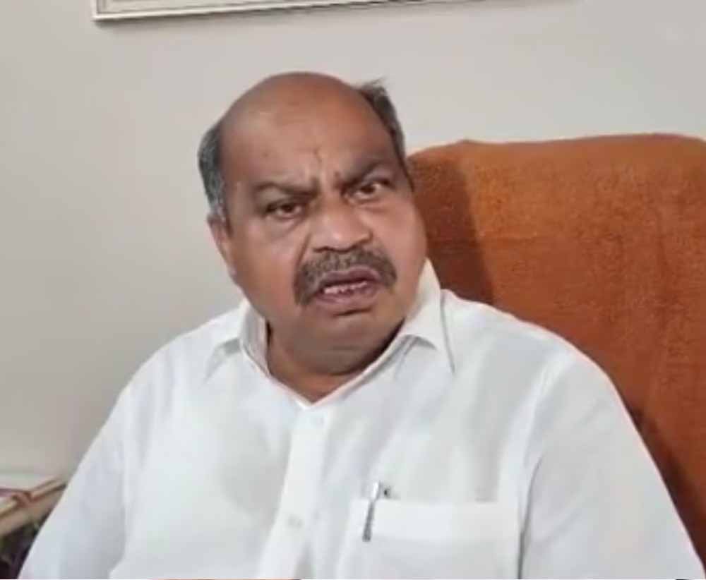 CG के बीजेपी विधायक का कांग्रेस पर निशाना, बोले- ‘भारत माता की जय नहीं बोलना तो चीन-इटली चले जाएं’