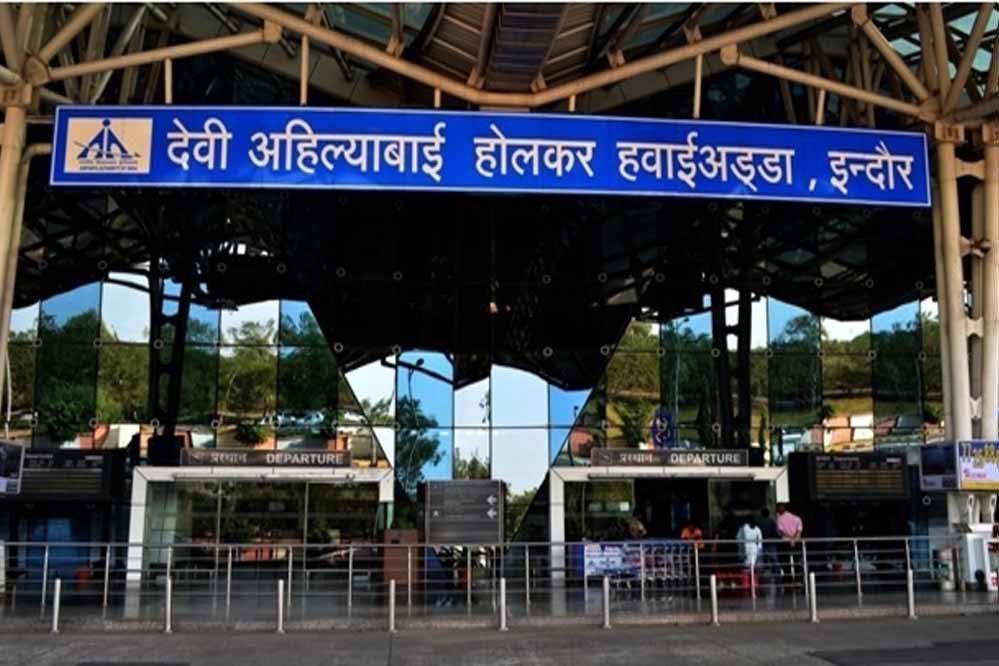 इंदौर एयरपोर्ट पर उतरेंगी बोइंग फ्लाइट्स! 143 एकड़ जमीन की जरूरत, ताई की चिट्ठी से प्रशासन में हलचल