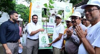 वित्त मंत्री ओपी चौधरी ने निःशुल्क पौधा वितरण वैन को दिखाई हरी झंडी