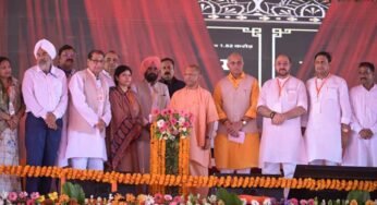 रामभक्तों पर लाठी-गोली चलाने वाले कर रहे आस्था की वकालत: सीएम योगी