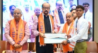 पीएसवाय राष्ट्रीय उत्कृष्टता सम्मान समारोह में मेधावी विद्यार्थियों का सम्मान