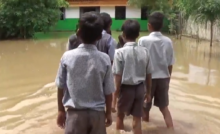 CG : बारिश में तालाब बना स्कूल परिसर, जलभराव से बच्चों की जान पर मंडराया खतरा …