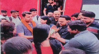 CG : बाबा बर्फानी के दर्शन कर भिलाई लौटे श्रद्धालुओं का स्वागत …