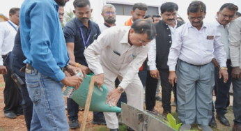 CG : एक पेड़ मां के नाम : लखन लाल देवांगन ने किया पौधरोपण, दिया पर्यावरण संरक्षण का संदेश …
