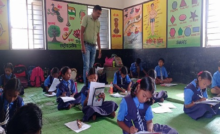 CG : ग्रामीणों और पालकों के सहयोग से संवरा शाला प्रांगण …