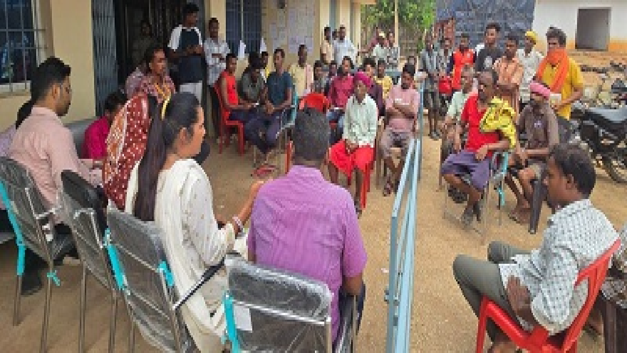 राजनांदगांव : जिले में एक दिन में आयोजित हुई 100 से अधिक प्रधानमंत्री सूर्य घर सभाएं …