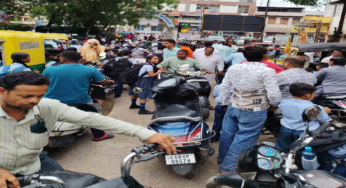 CG : सप्रे स्कूल परिसर में आम रास्ता और अवैध पार्किंग से बच्चे-अभिभावक परेशान …