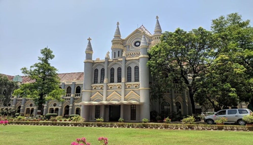 तबादला नीति पर MP हाई कोर्ट सख्त, कर्मचारियों की आपत्ति पर 30 दिन में फैसला करने के निर्देश