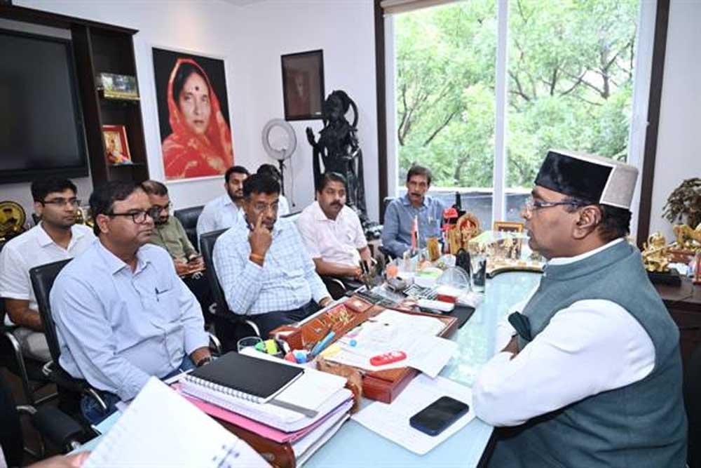 प्रभात चौराहा फ्लाईओवर में देरी पर सख्त हुए मंत्री सारंग, PWD अधिकारियों पर की नाराजगी व्यक्त