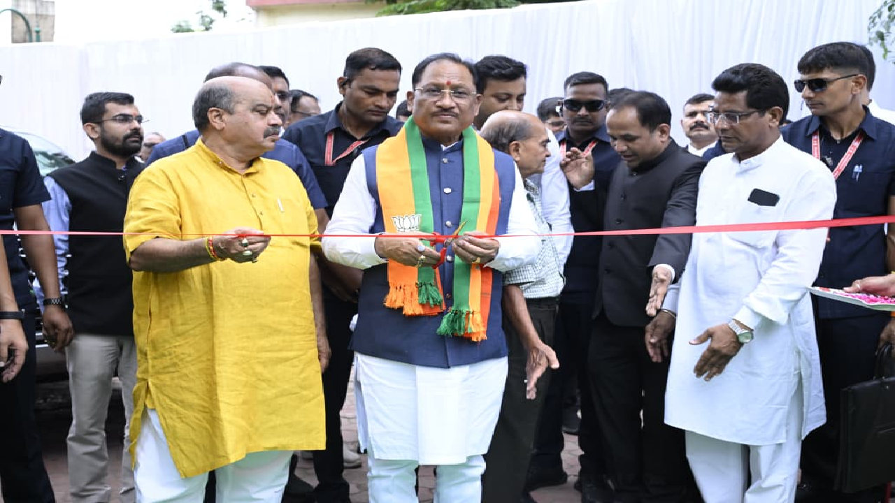 CG : देश की आजादी में छत्तीसगढ़ के वीर नायकों का योगदान नई पीढ़ी तक पहुंचाना हमारा दायित्व : मुख्यमंत्री विष्णु देव साय