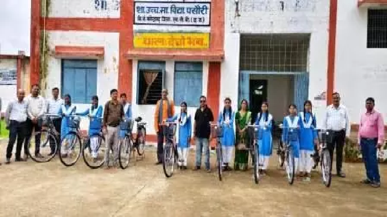 CG : सरस्वती साइकिल योजना से बेटियों को मिली नई रफ्तार …