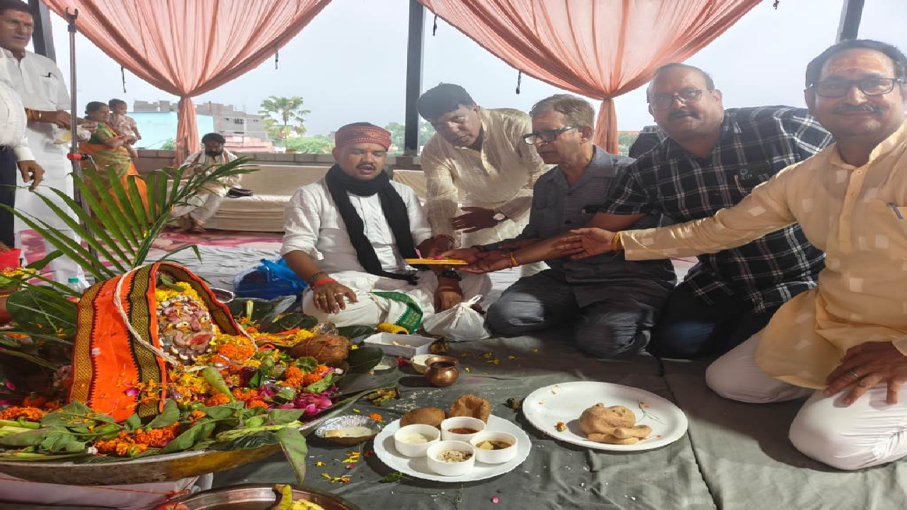 CG : सावन के अंतिम सोमवार कान्यकुब्ज ब्राह्मण समाज ने किया रुद्राभिषेक…