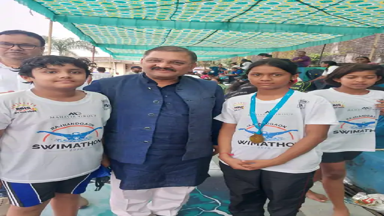राजनांदगांव : तैराकी : आराध्या ने जीते 2 मेडल, 50 मीटर फ्री स्टाइल में दूसरे स्थान पर…