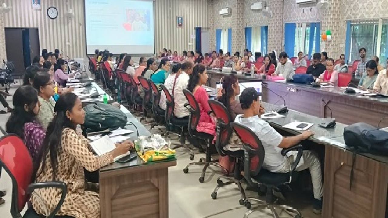 CG : फास्टर केयर प्रोग्राम से बच्चों को मिलेगा पारिवारिक वातावरण…