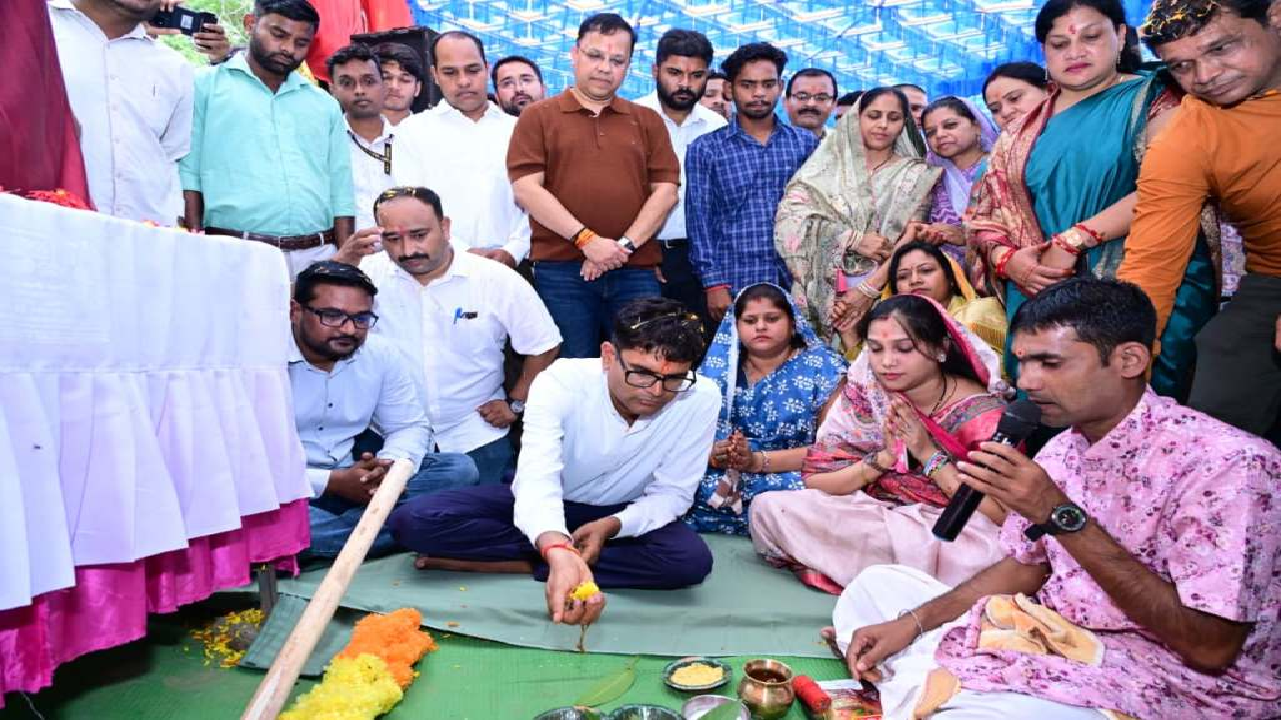 CG : कोड़ातराई में 1.21 करोड़ की लागत से बनेगा पीएमश्री स्कूल, वित्त मंत्री चौधरी ने किया भूमिपूजन…
