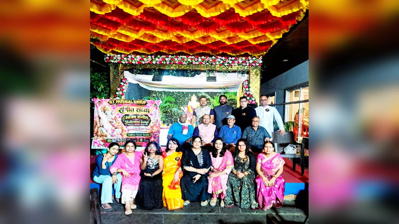 CG : गोल्डन टावर में गणपति उत्सव की भव्य छटा: आनंद मेला की रौनक और सुर संध्या के सुरों ने बांधा समां …