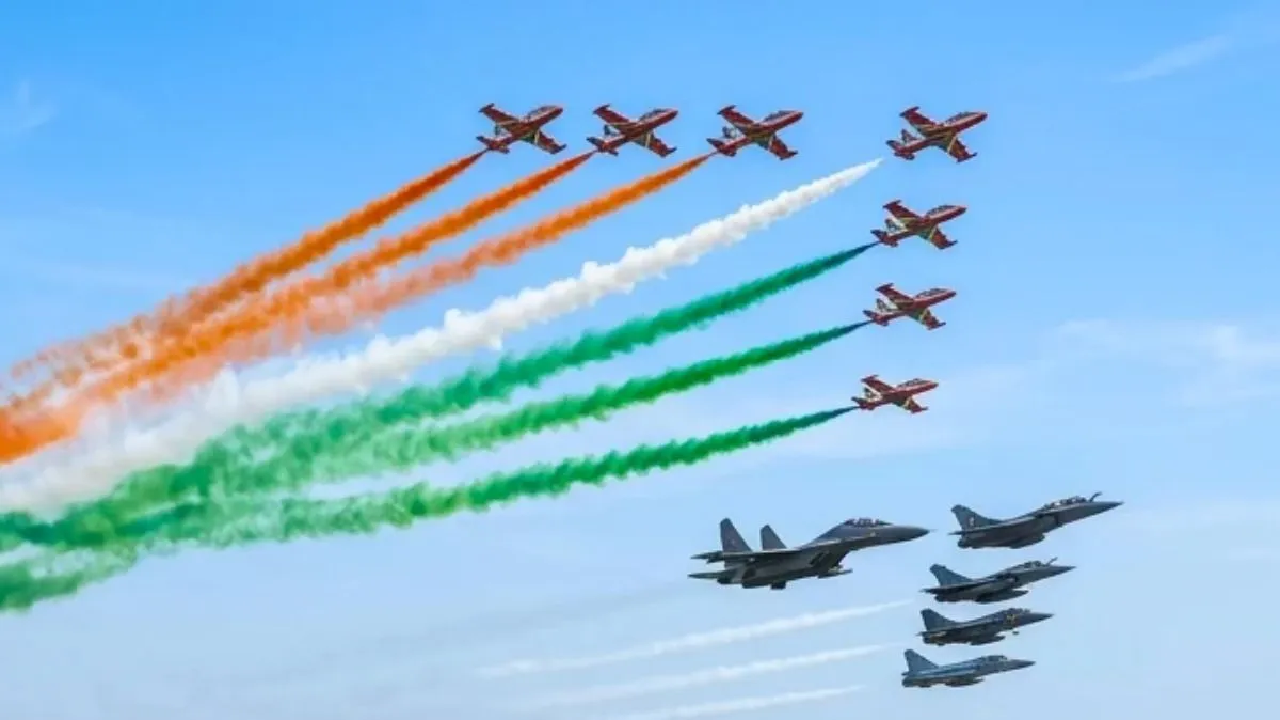CG : राज्योत्सव 2026 में पहली बार वायुसेना का एयर शो, बॉलीवुड सितारे सजाएंगे महफिल, अमित शाह करेंगे समापन...