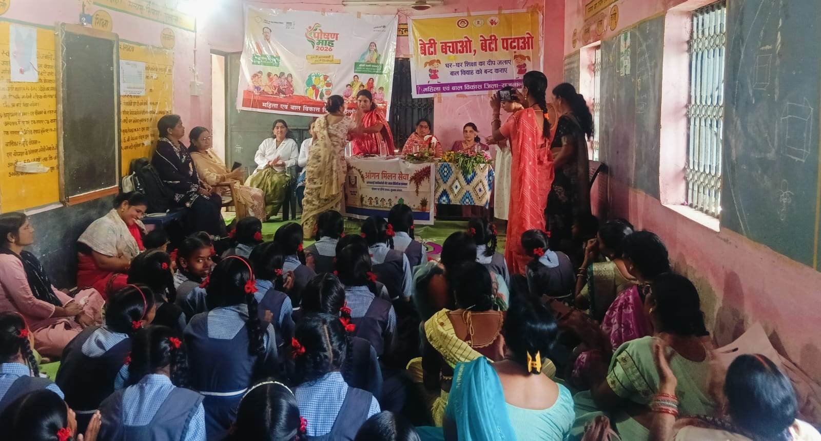 राजनांदगांव : ग्राम पनेका के आंगनबाड़ी केन्द्र में आंगन मिलस सेवा कार्यक्रम का हुआ आयोजन