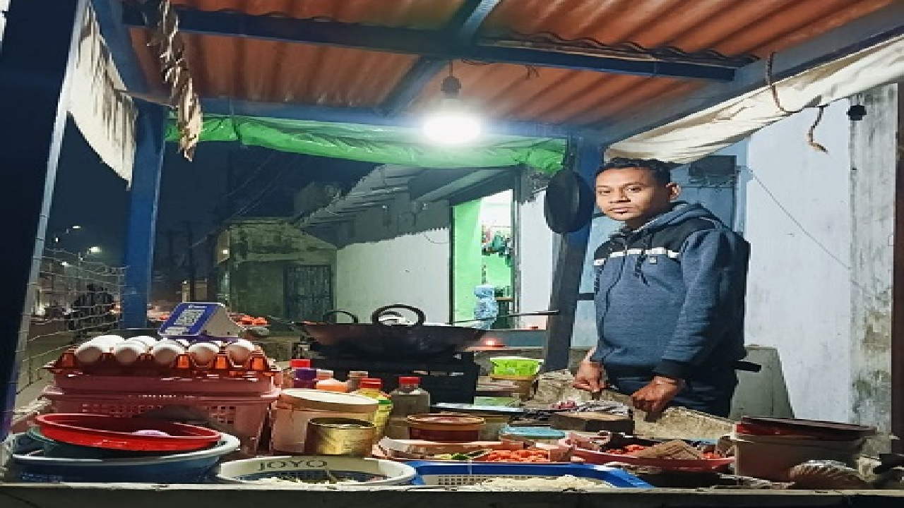 CG : प्रधानमंत्री स्वनिधि योजना से आत्मनिर्भरता की राह पर बढ़े सत्यनारायण बरेठ …