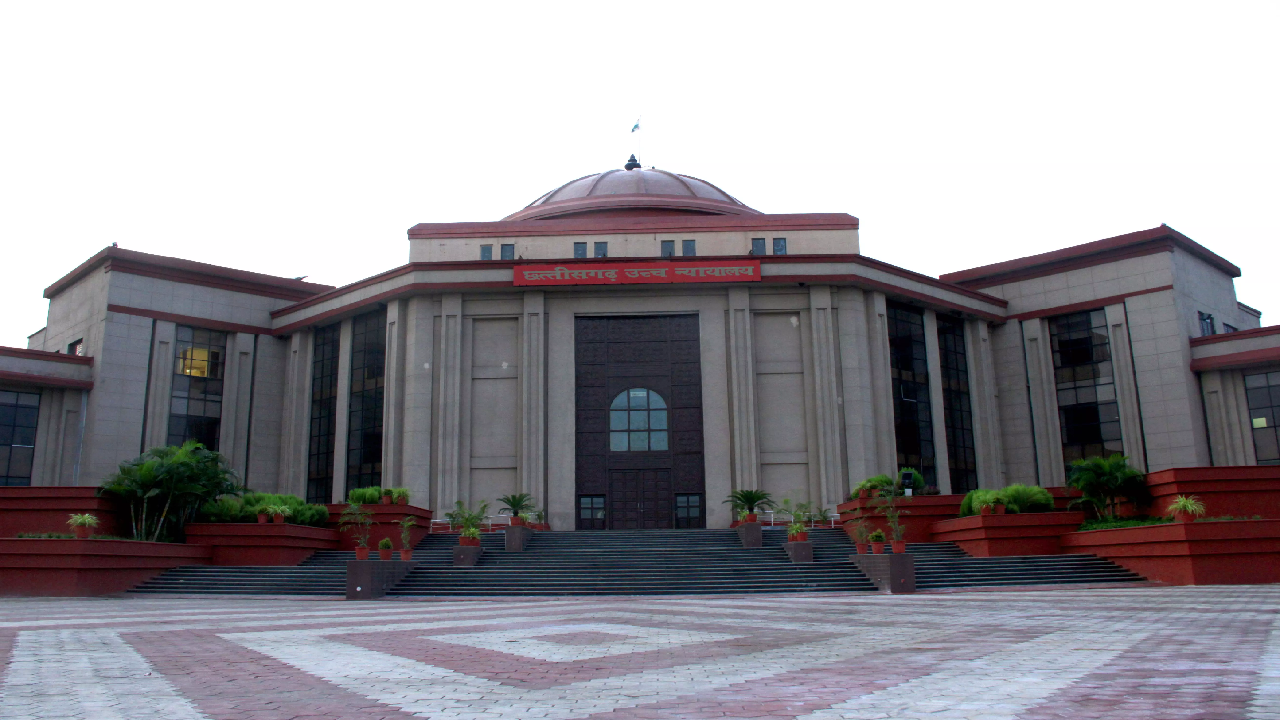 CG : नाबालिग की सहमति मान्य नहीं, हाईकोर्ट का बड़ा फैसला …