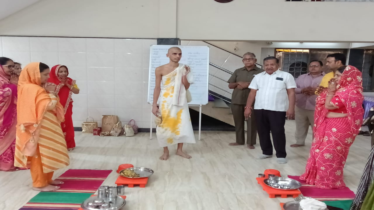 CG : विवेकानंद नगर में आयम्बिल तप के 80 साधकों का सामूहिक पारणा …